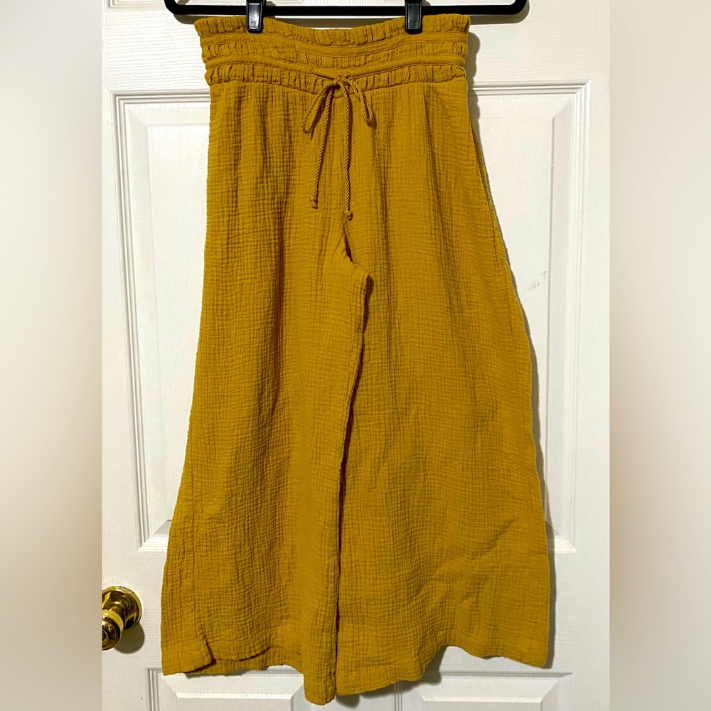 Indigo Rein palazzo Capri pants